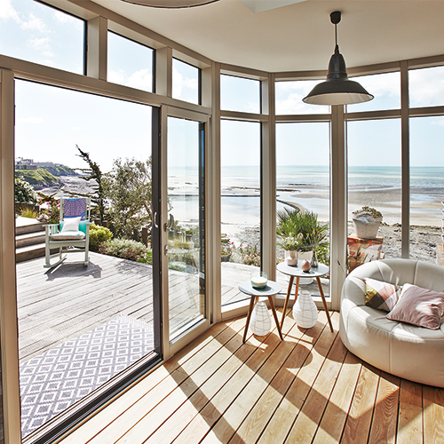 COMMENT FAVORISER L'APPORT DE LUMIÈRE DANS MON LOGEMENT GRÂCE À MES FENÊTRES ?